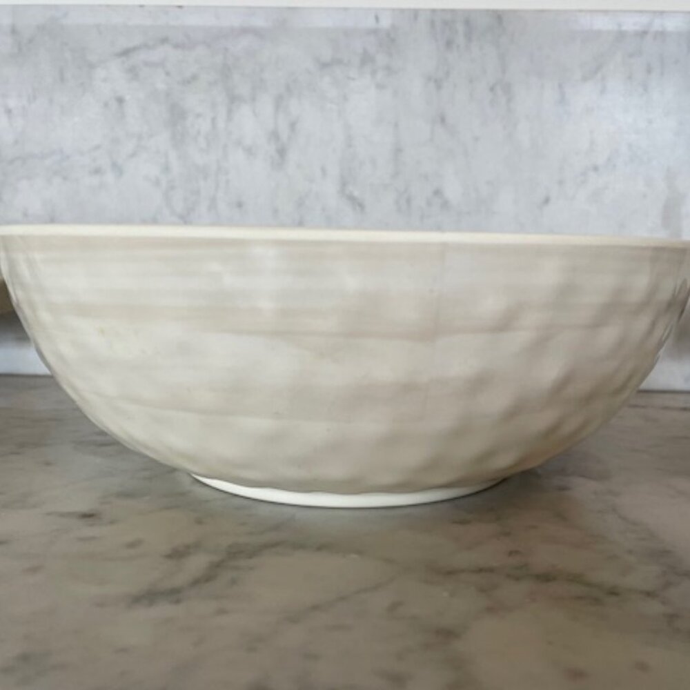 TOMMY BAHAMA Cream Swirl Melamine Serving Bowl 11" - Picture 5 of 16